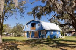 The Rustic Reed Barn - Image 4