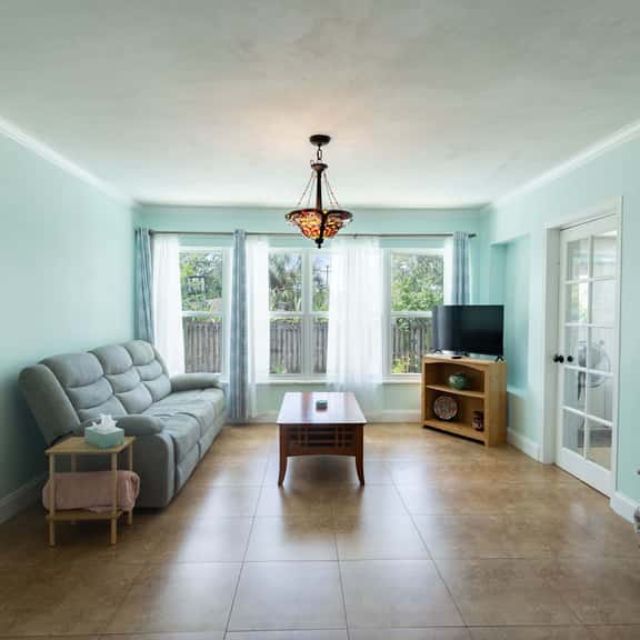 Bahamas - Image 1
