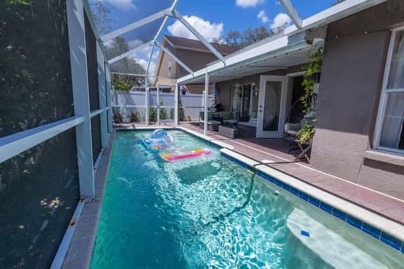 Poolside Palms  - Image 2