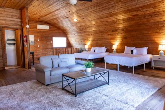 The Rustic Reed Barn - Image 5